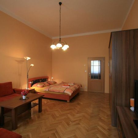 Apartment No. 19 Jaltska 3 Karlovy Vary Exterior photo